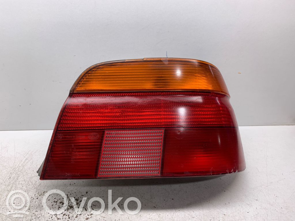 BMW 5 E39 Galinis žibintas kėbule 