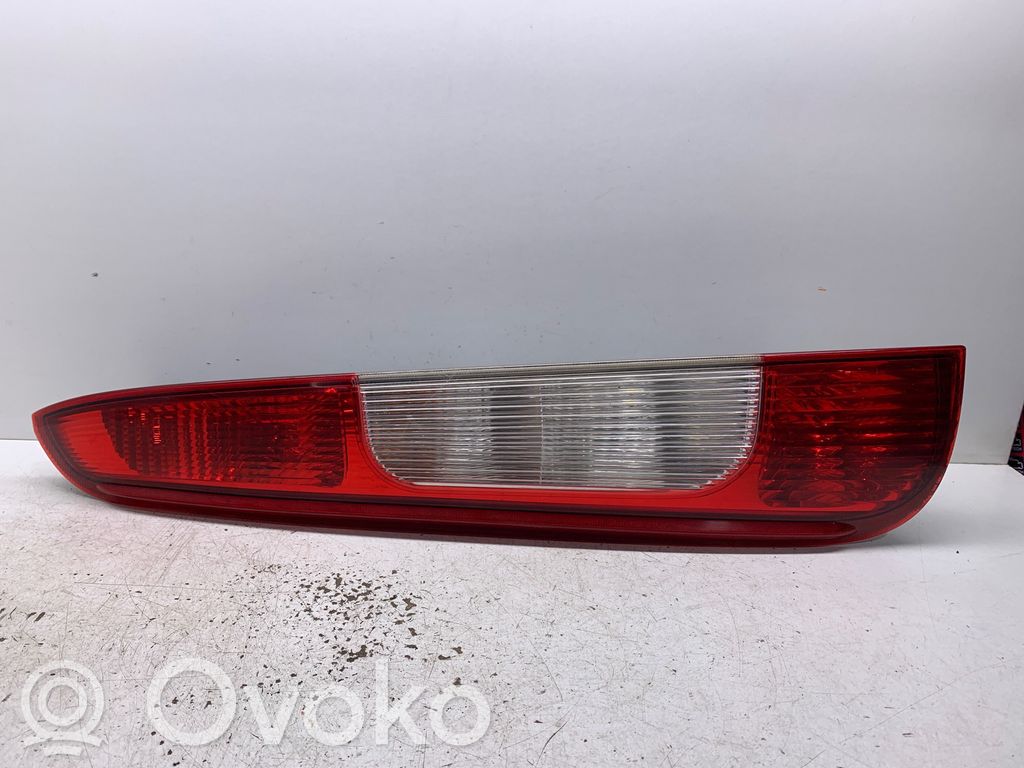 Ford Focus C-MAX Galinis žibintas kėbule 