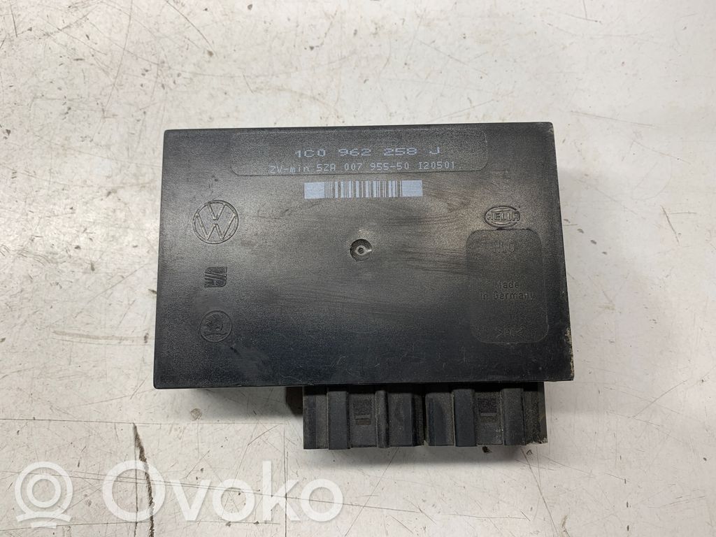 Volkswagen Golf IV Comfort/convenience module 