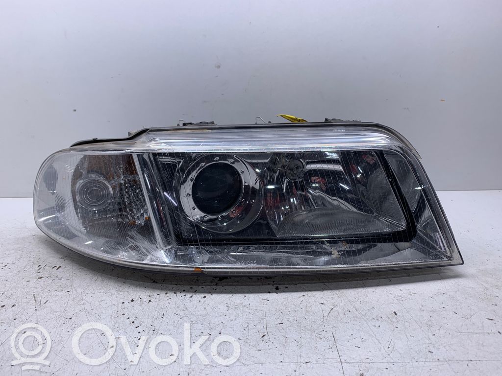 Audi A4 S4 B5 8D Scheinwerfer 