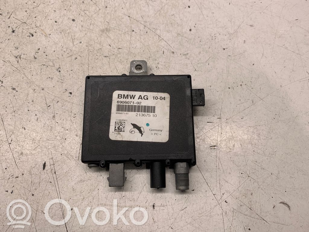BMW 3 E46 Antenos stiprintuvas 
