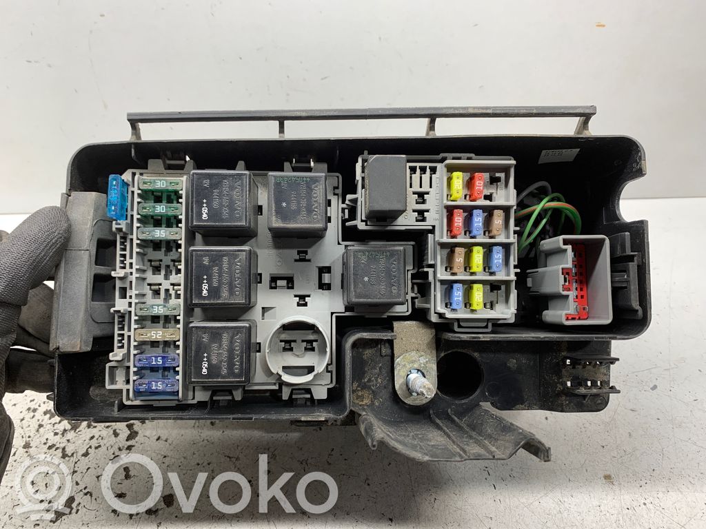 Volvo XC90 Блок предохранителей 