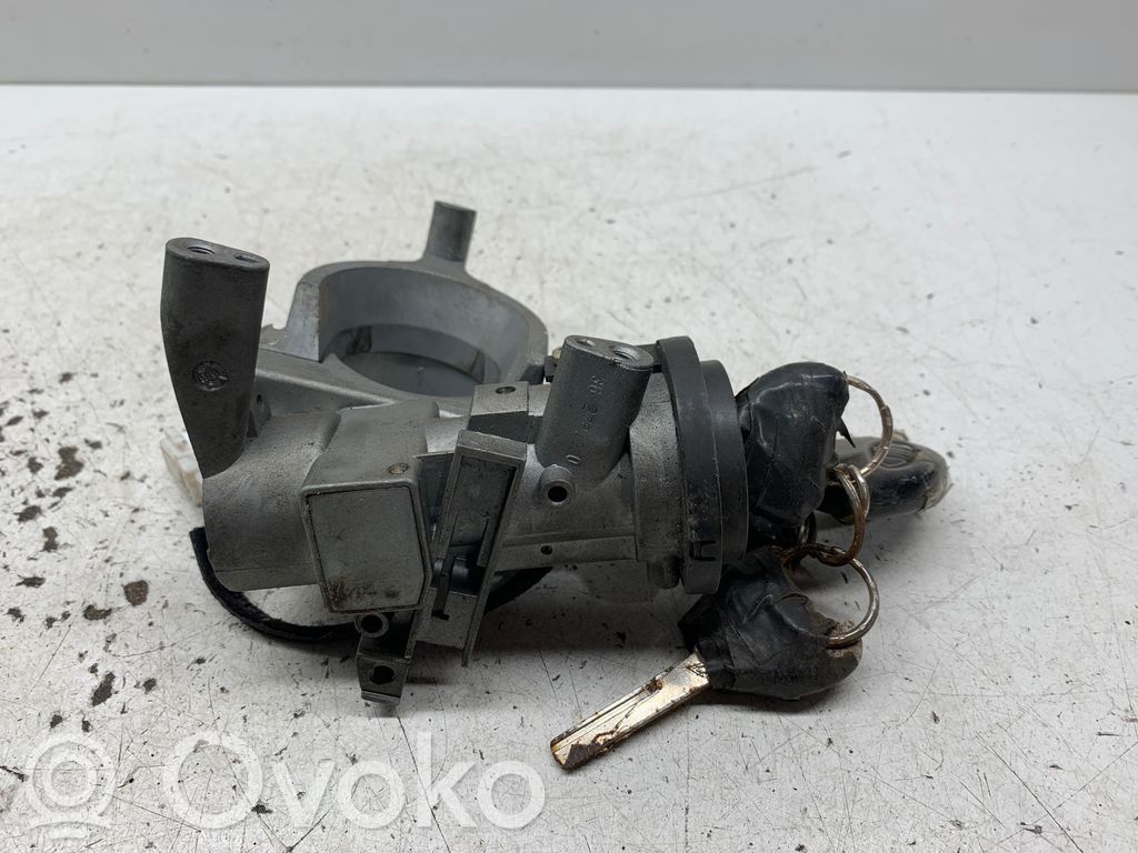 Mitsubishi Carisma Cerradura de encendido 
