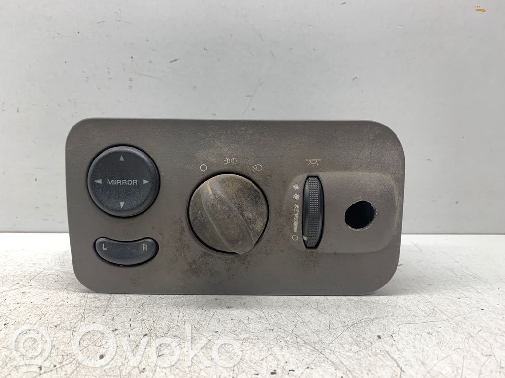 Chrysler Voyager Light switch 