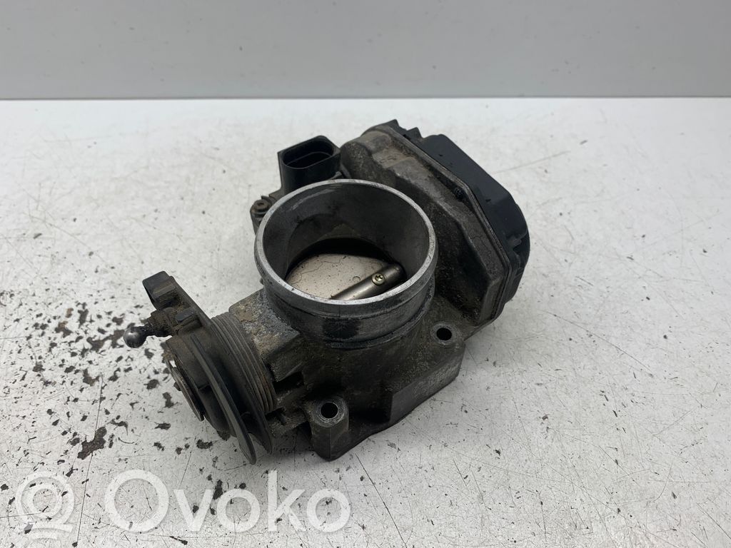 Volkswagen PASSAT B5 Droselinė sklendė 