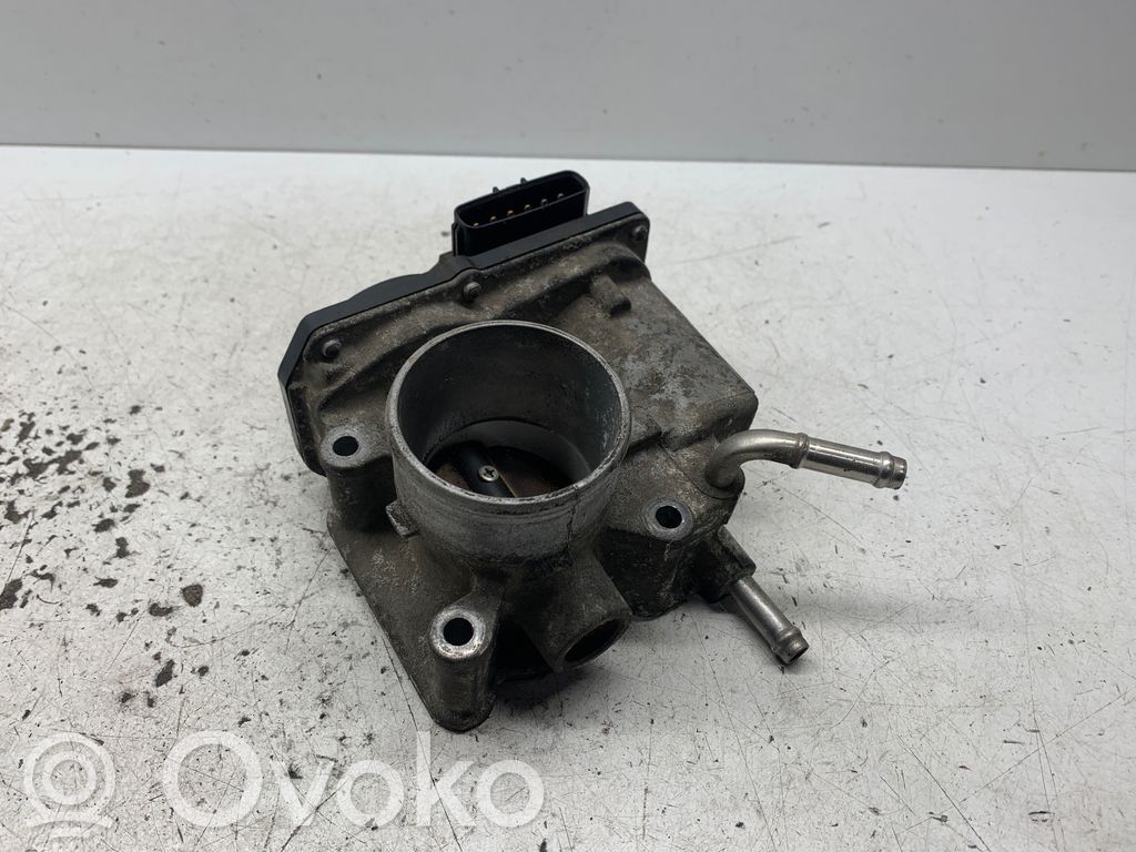 Toyota Corolla E120 E130 Zawór przepustnicy 