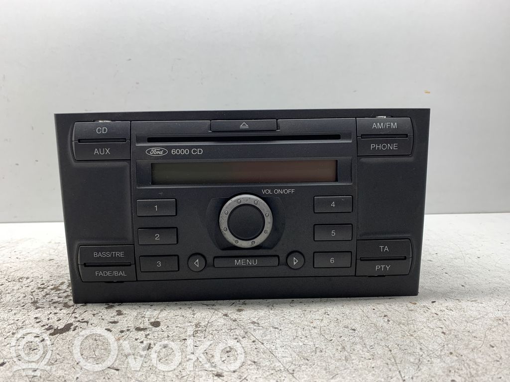 Panel / Radioodtwarzacz CD/DVD/GPS   10R021645,5S7T18C815AE,021645,M074467