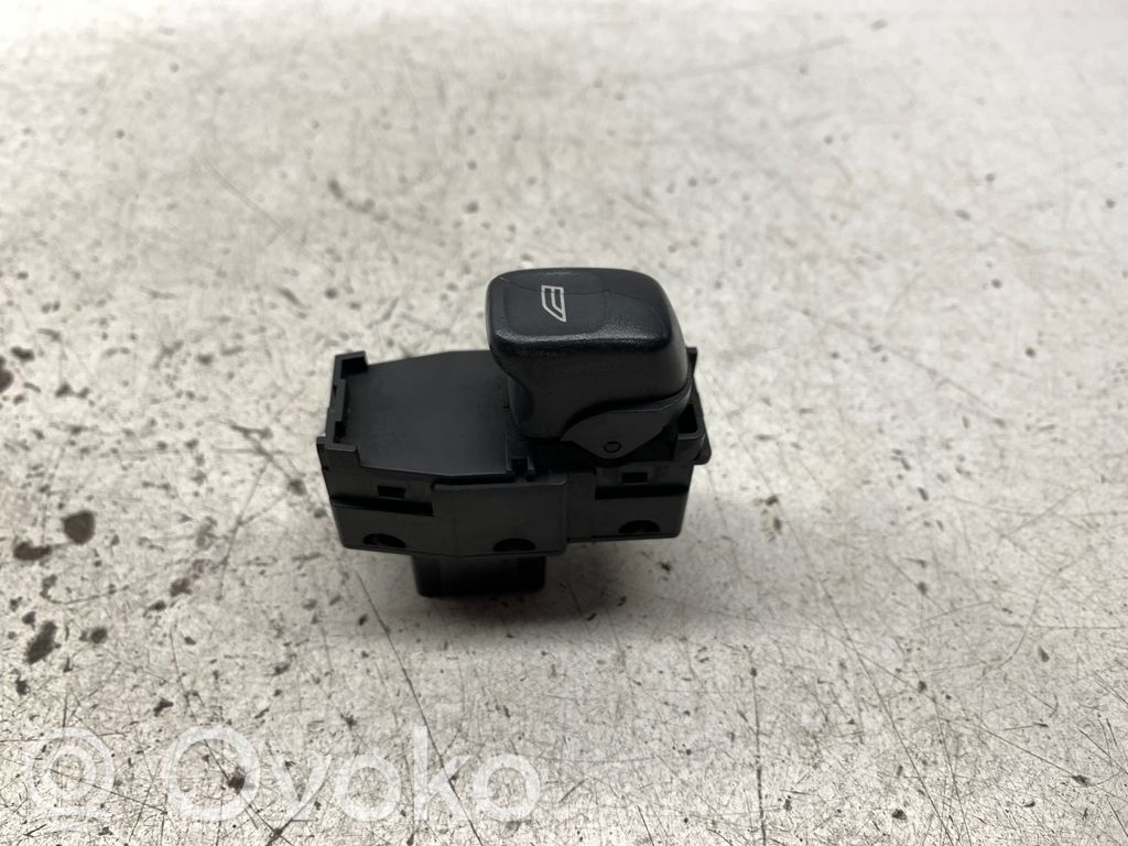 Volvo V70 Electric window control switch 