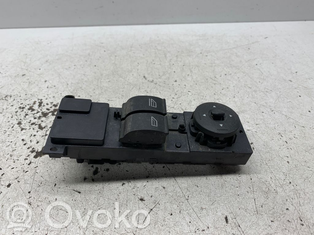 Ford Focus Electric window control switch 