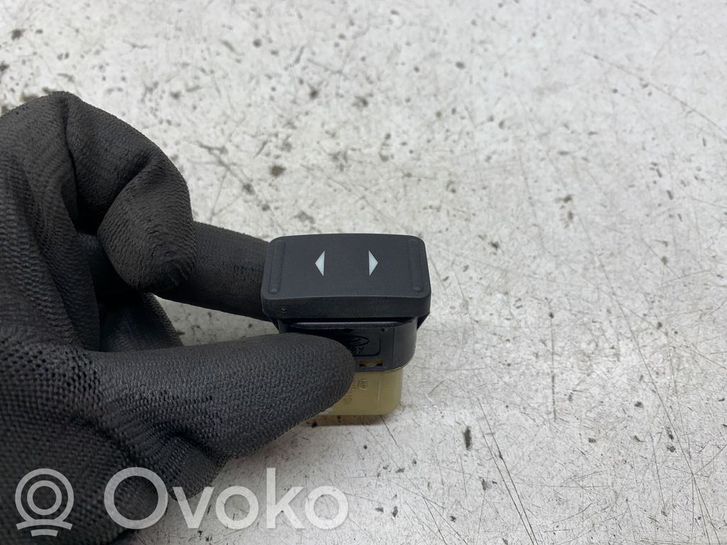 Ford Focus Electric window control switch 