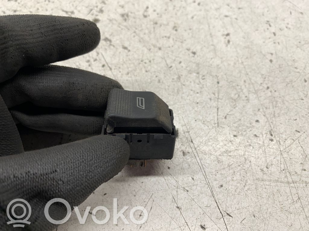 Audi A4 S4 B5 8D Electric window control switch 