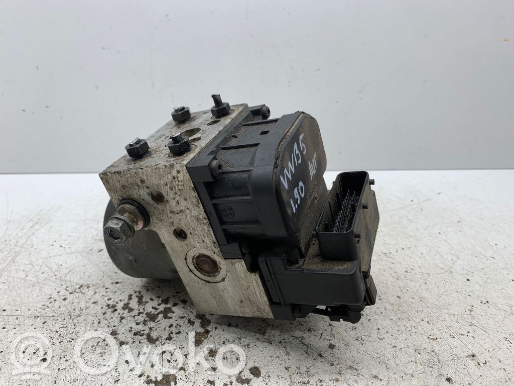 Volkswagen PASSAT B5 ABS Pump 