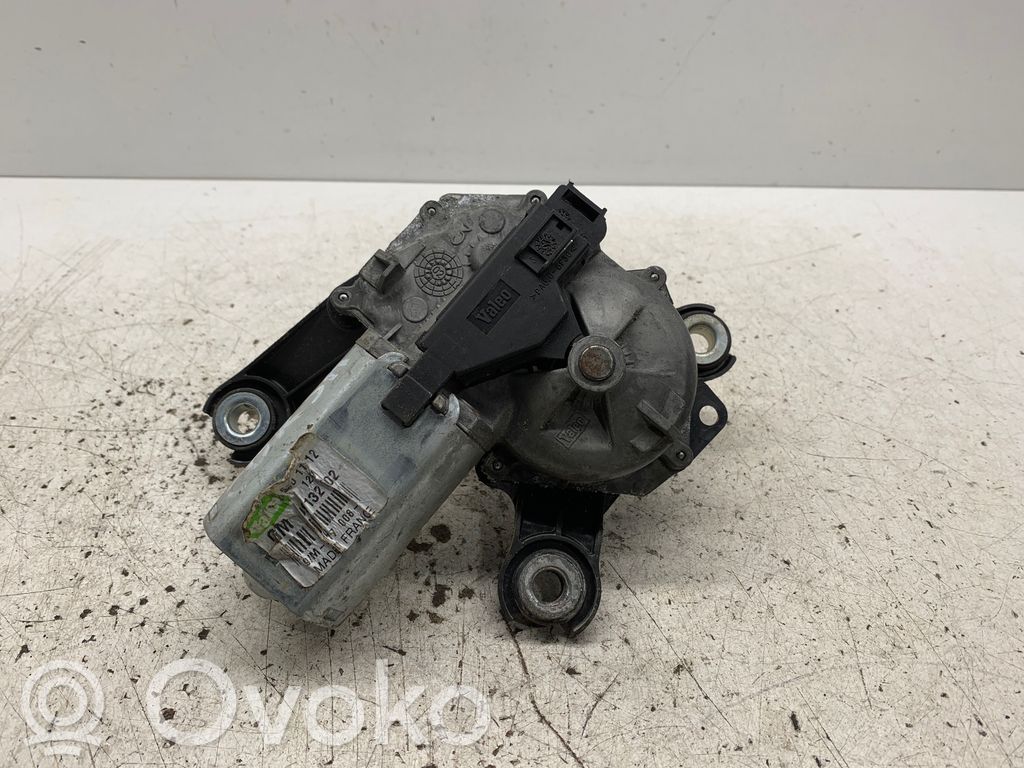 Opel Corsa B Silniczek wycieraczki szyby tylnej 