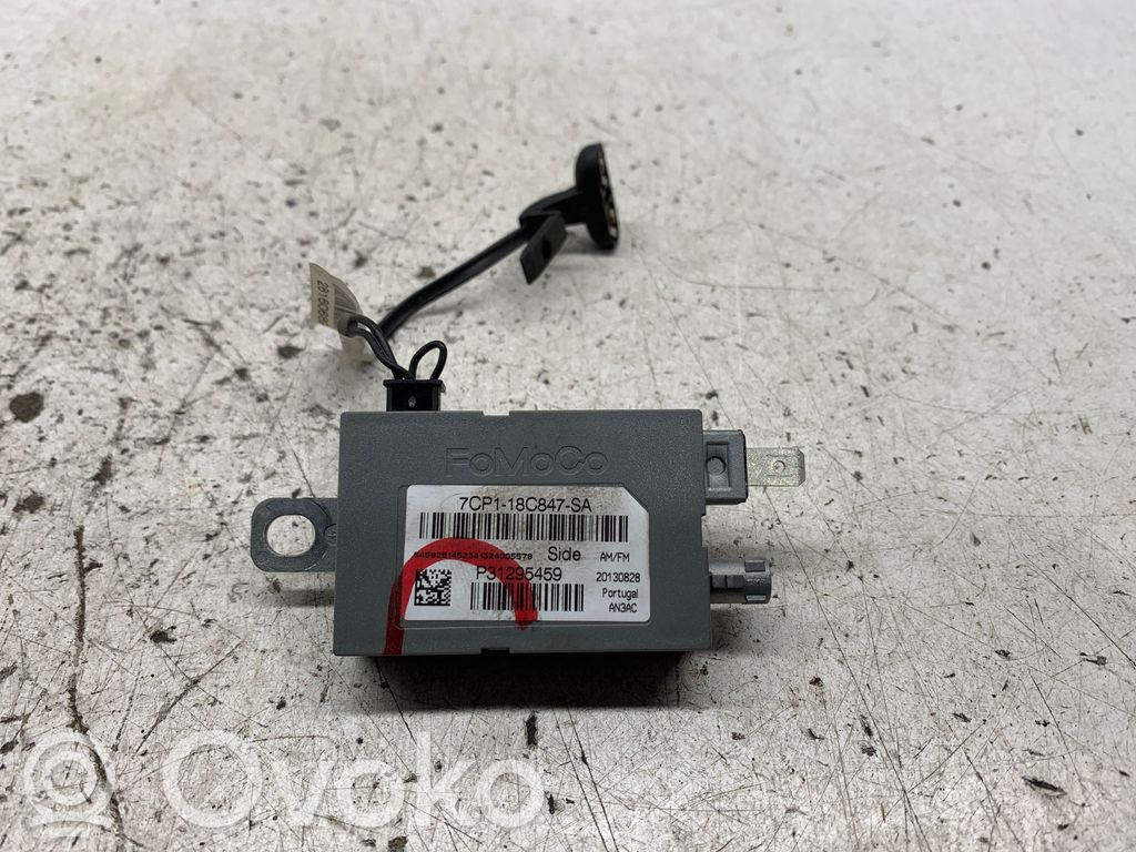 Volvo V70 Antenos stiprintuvas 