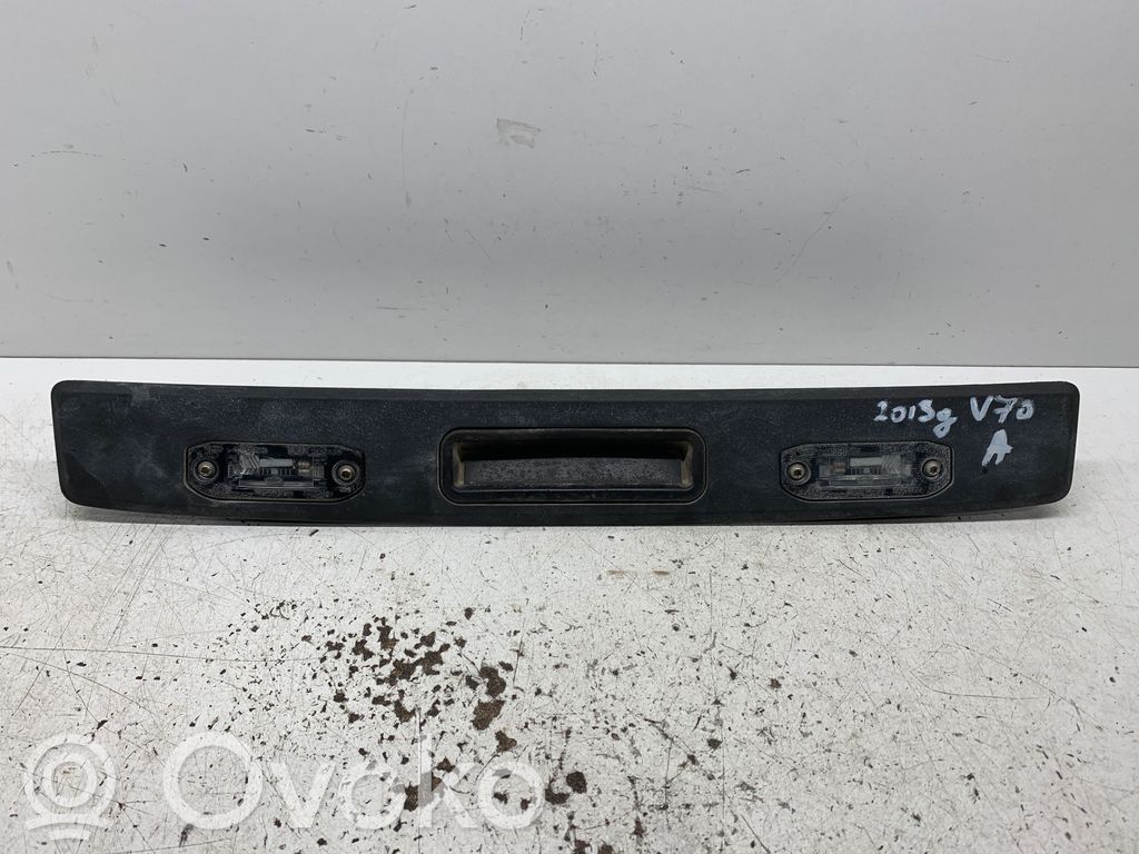 Volvo V70 Trunk door license plate light bar 