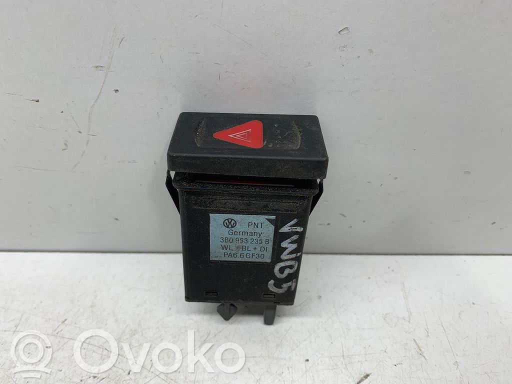 Volkswagen PASSAT B5 Hazard light switch 