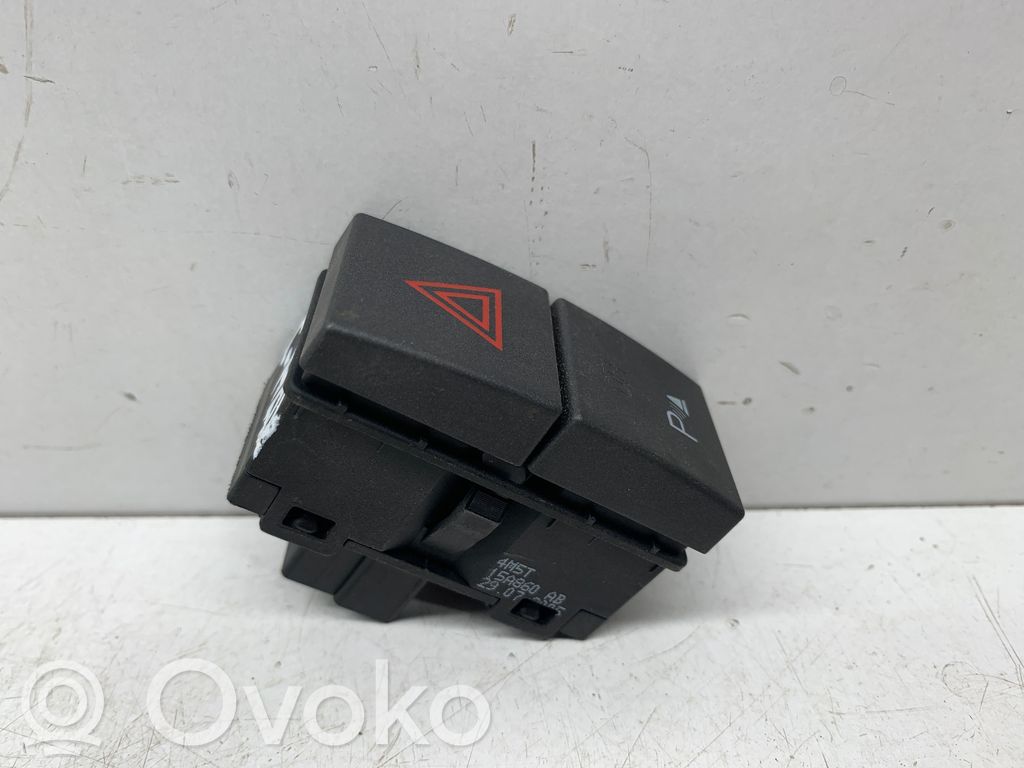 Ford Focus C-MAX Hazard light switch 