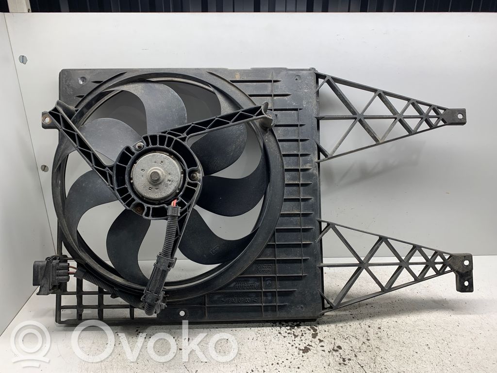 Audi A3 S3 8L Elektrisks radiatoru ventilators 