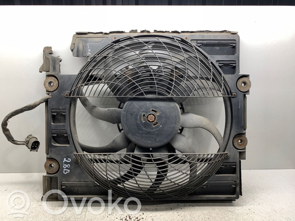 BMW 5 E39 Elektrisks radiatoru ventilators 