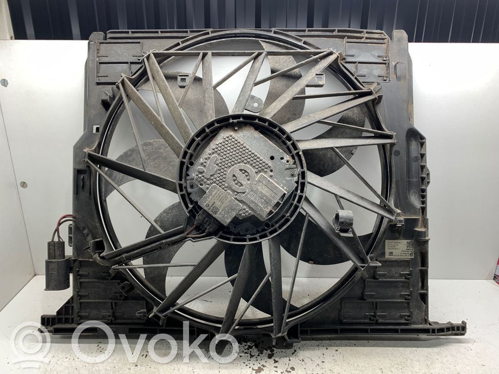 BMW 5 F10 F11 Elektryczny wentylator chłodnicy 