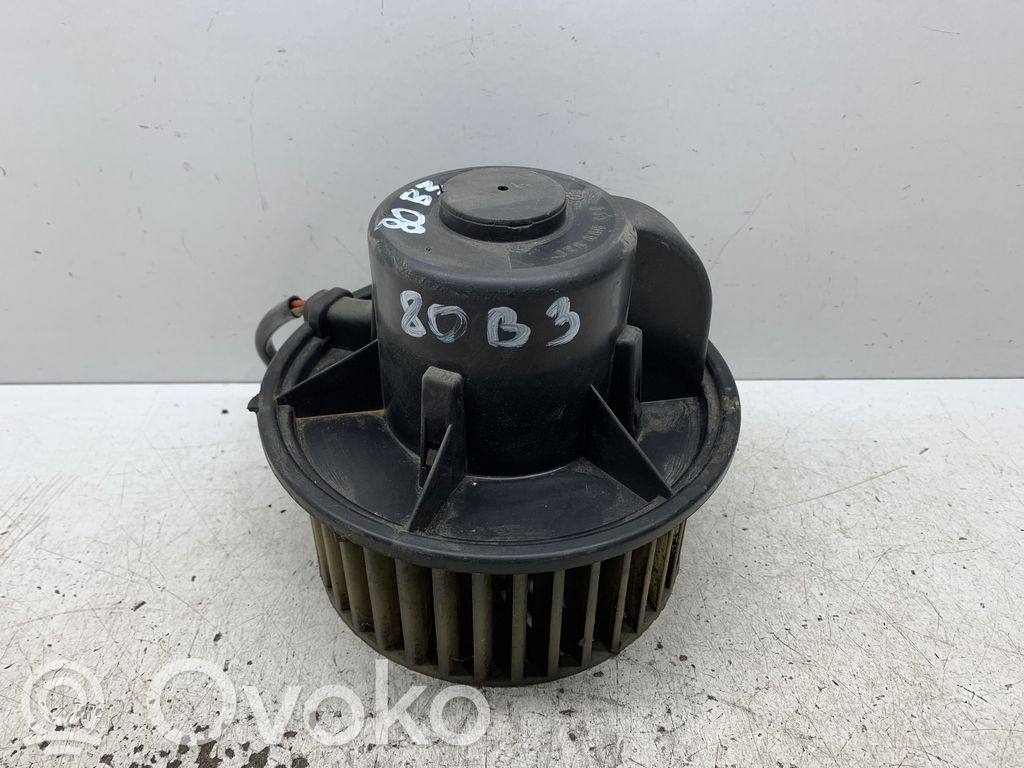 Audi 80 90 B3 Lämmittimen puhallin 