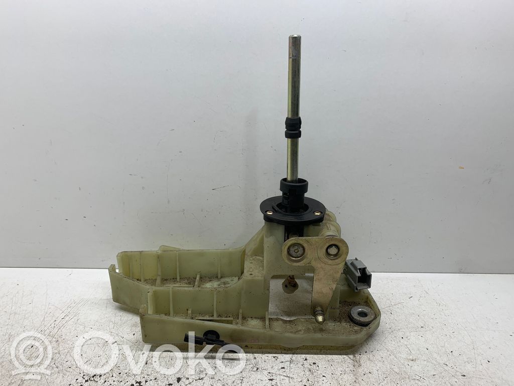 Volvo V70 Gear shifter/selector 