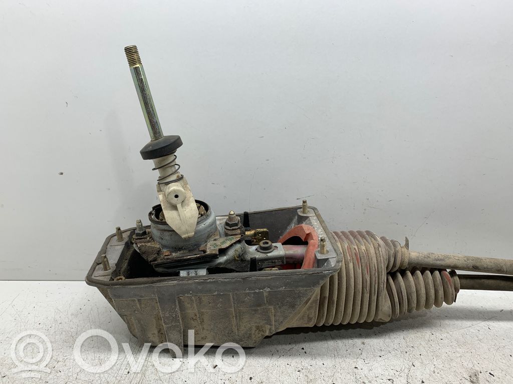 Audi A4 S4 B5 8D Lewarek zmiany biegów / górny 
