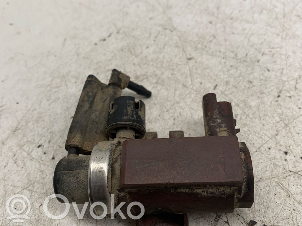 Ford Focus C-MAX Supapă vacuum 