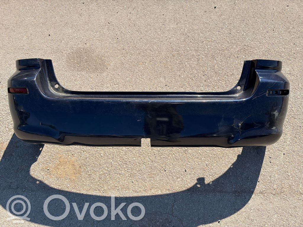 Toyota Corolla Verso AR10 Parachoques 
