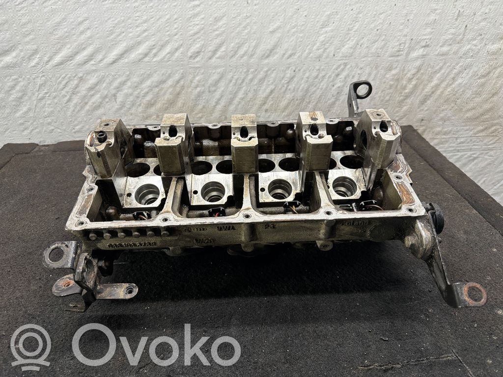 Volkswagen PASSAT B6 Testata motore 