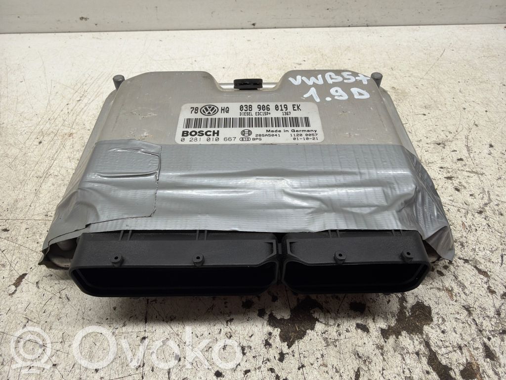 Volkswagen PASSAT B5.5 Engine control unit/module 
