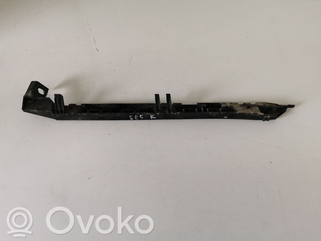 BMW 7 E65 E66 Galinis laikiklis bamperio 