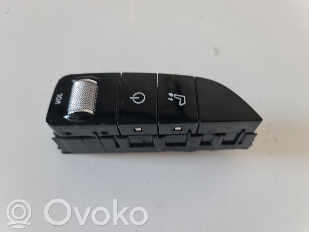 Mercedes-Benz E W213 A set of switches 