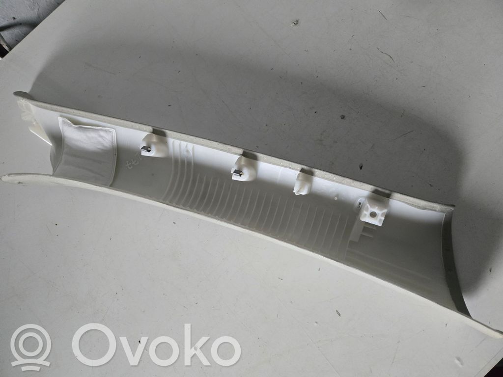 Volvo XC60 Pilar (C) 