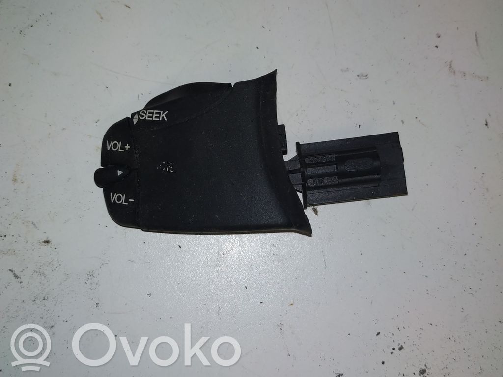 Ford Mondeo Mk III Przyciski multifunkcyjne 