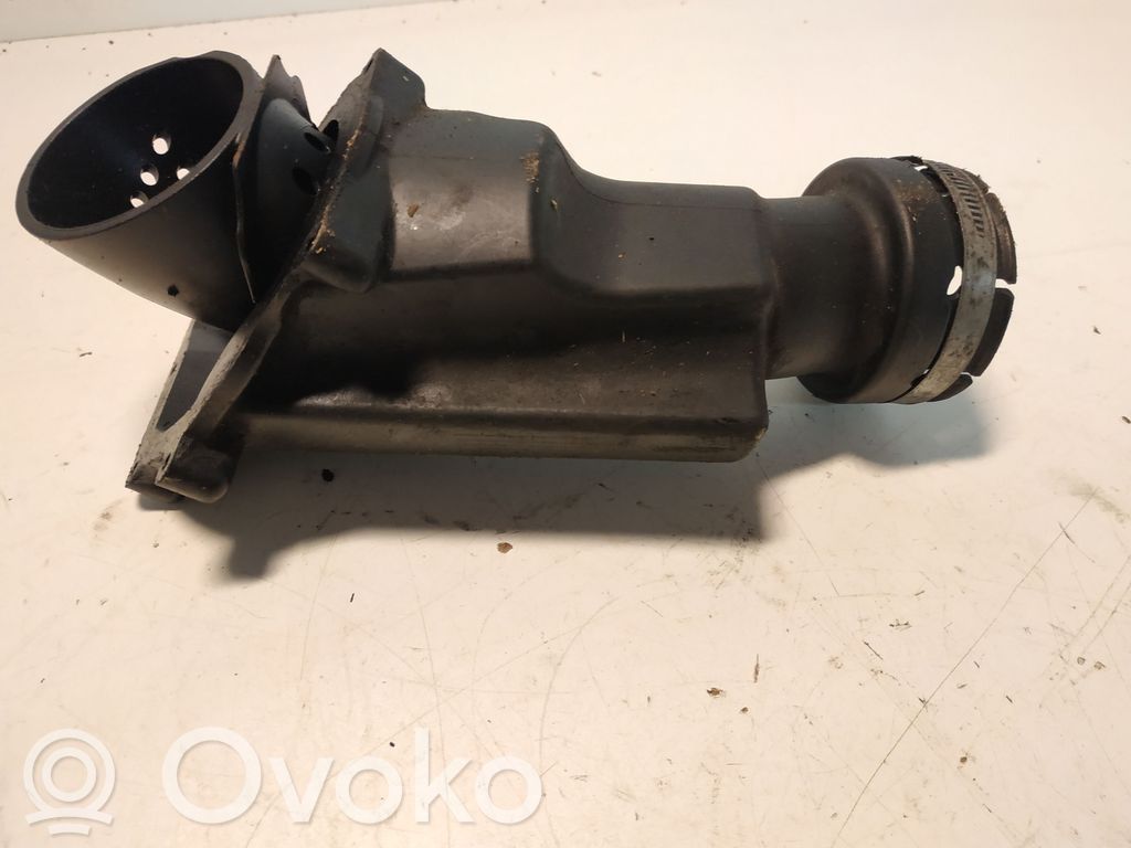Volvo V70 Oro vamzdis į turbiną 
