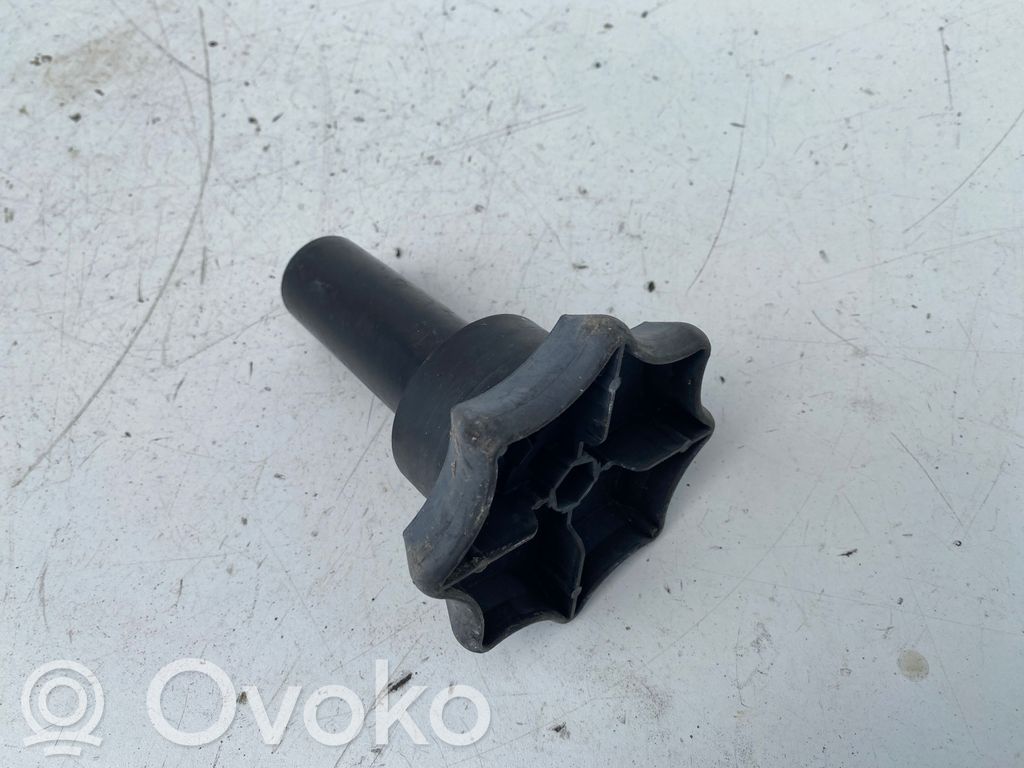 Audi A3 S3 8L Spare wheel bolt 