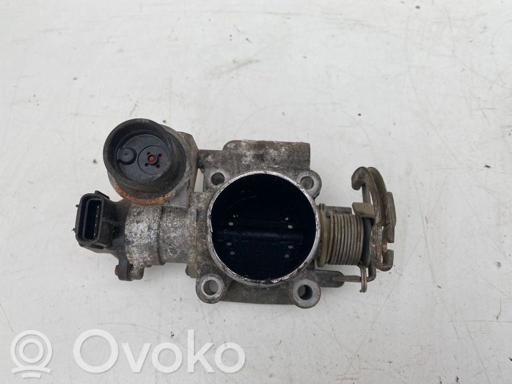 Toyota Corolla E110 Droseļvārsts 