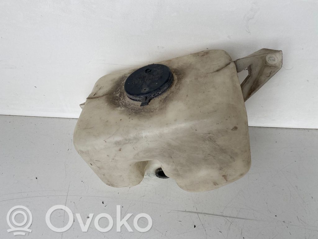 Peugeot 405 Windshield washer fluid reservoir/tank 