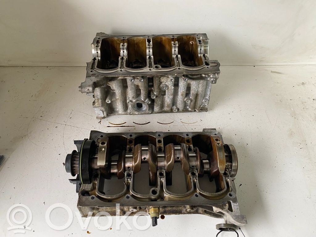 Engine block   B4154T5,2161202,31368087AB10,4215,721761002