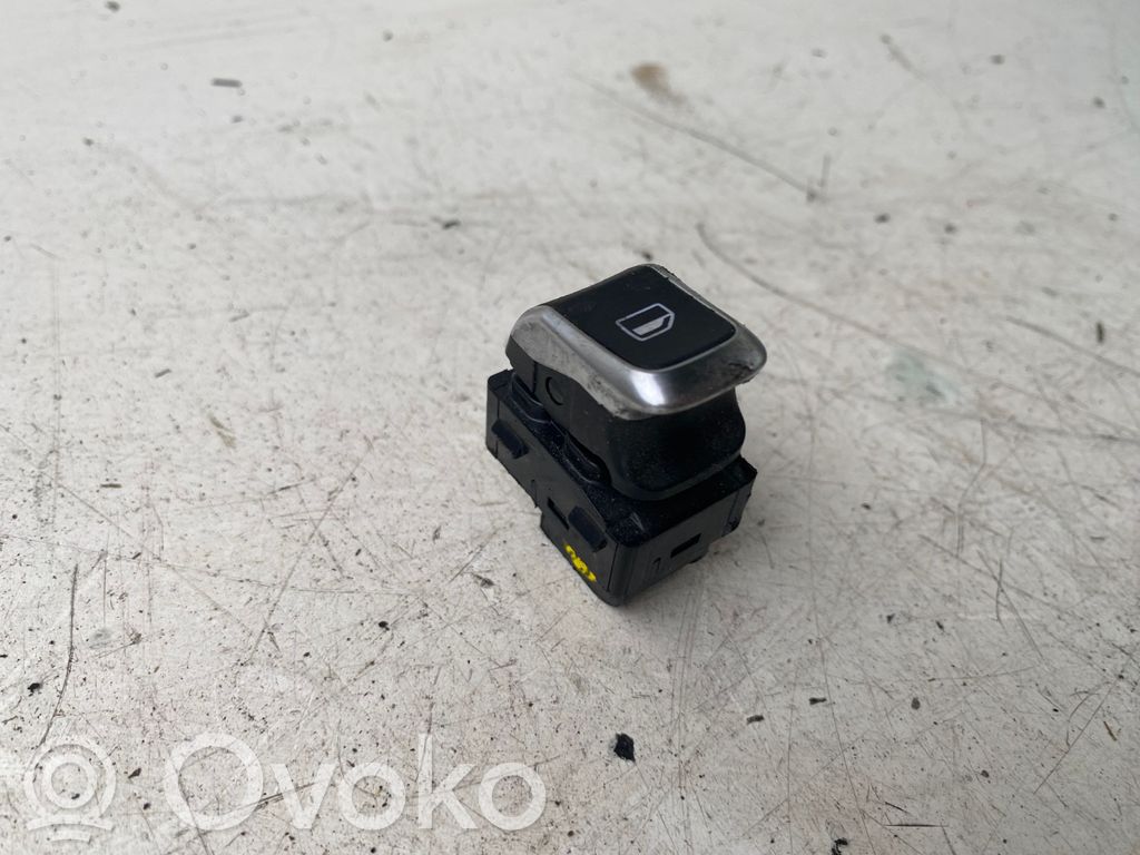 Audi A3 S3 8V Electric window control switch 