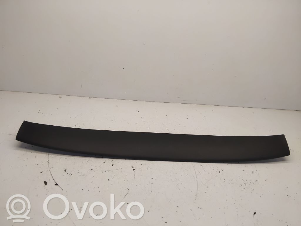 KIA Ceed Tailgate/trunk upper cover trim 