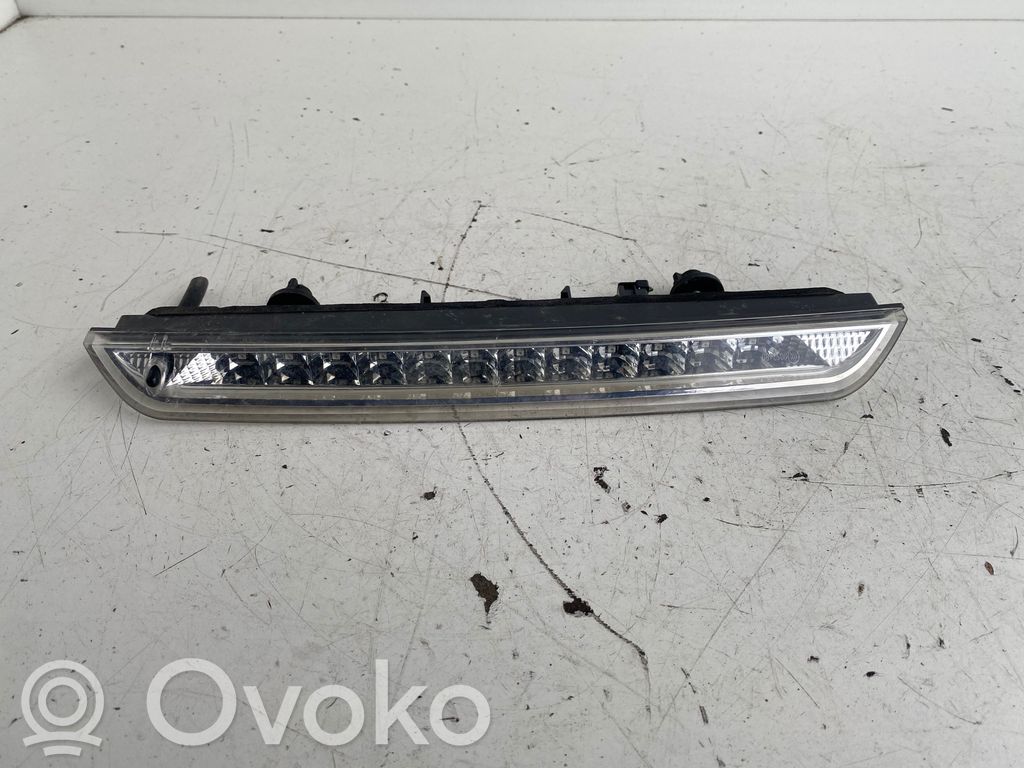 Peugeot 508 Trzecie światło stop 
