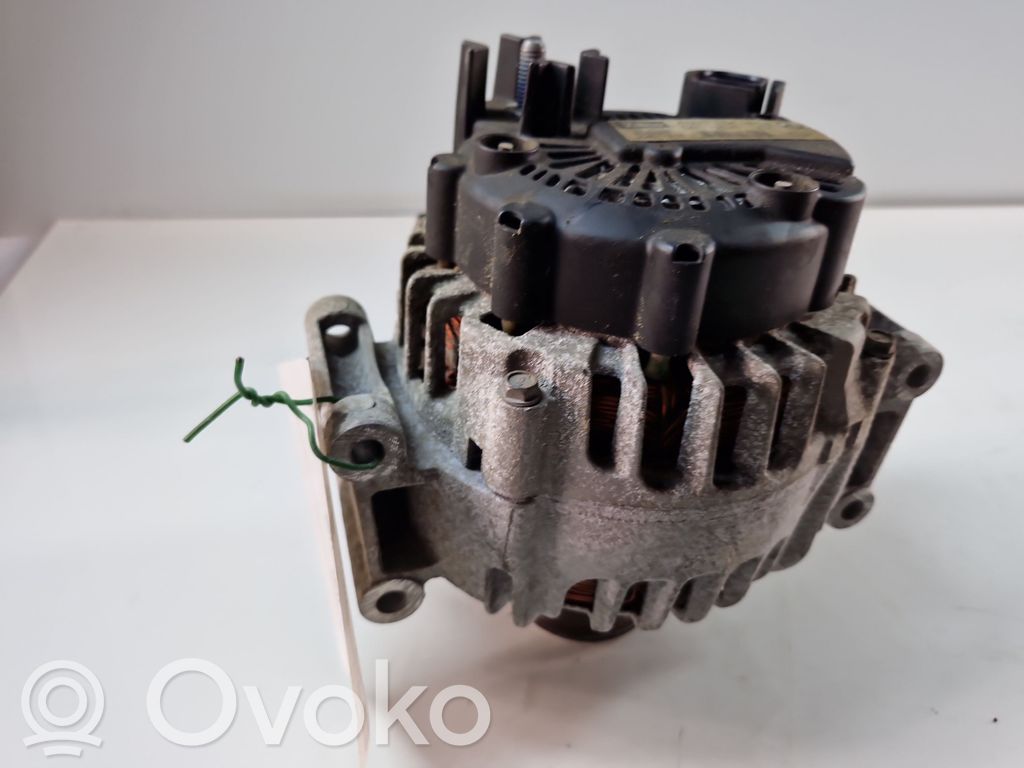 Mercedes-Benz C W204 Alternator 