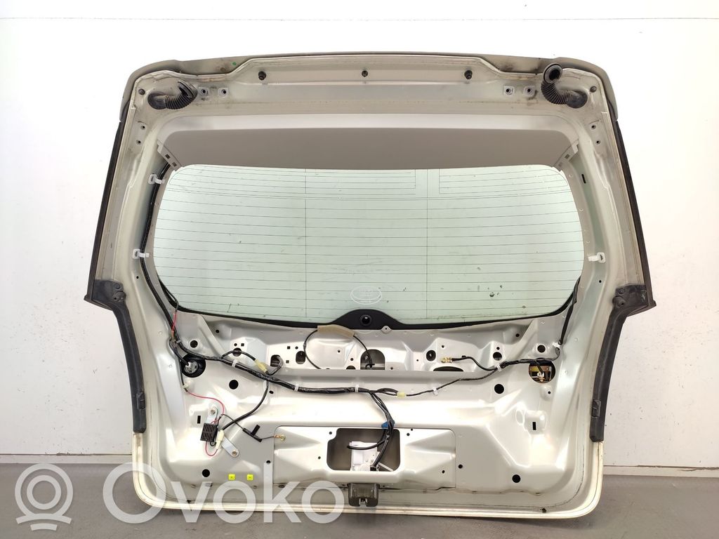 Subaru Legacy Tylna klapa bagażnika 