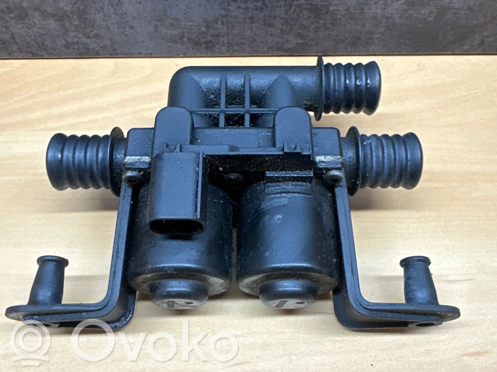 BMW 5 E60 E61 Supapă control încălzitor lichid răcire 