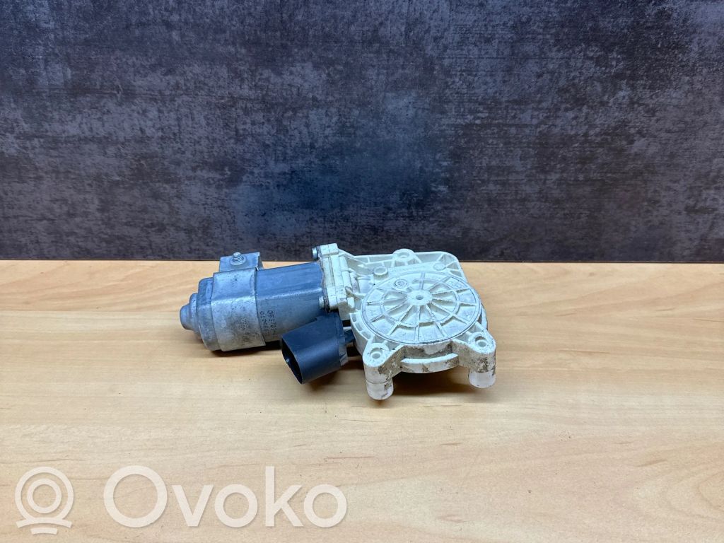 Front door window regulator motor   7075669