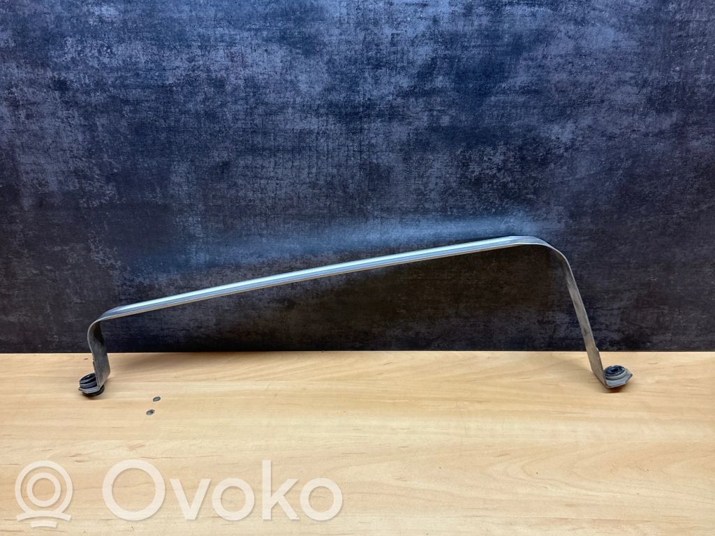 BMW 5 E60 E61 Polttoainesäiliön kannake 