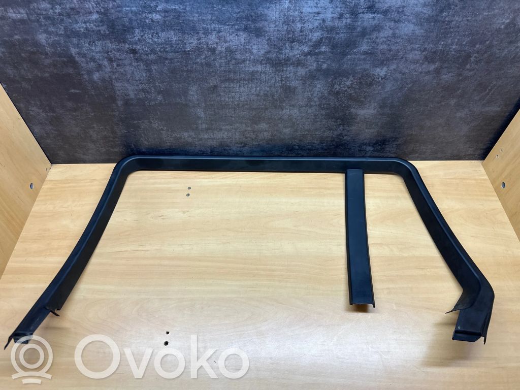 BMW 5 E60 E61 Galinių durų stiklo apdaila 
