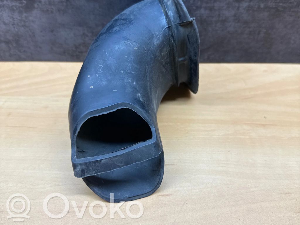 BMW 5 E60 E61 Oro paėmimo kanalo detalė (-ės) 